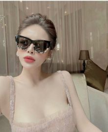 Picture of YSL Sunglasses _SKUfw52407471fw
